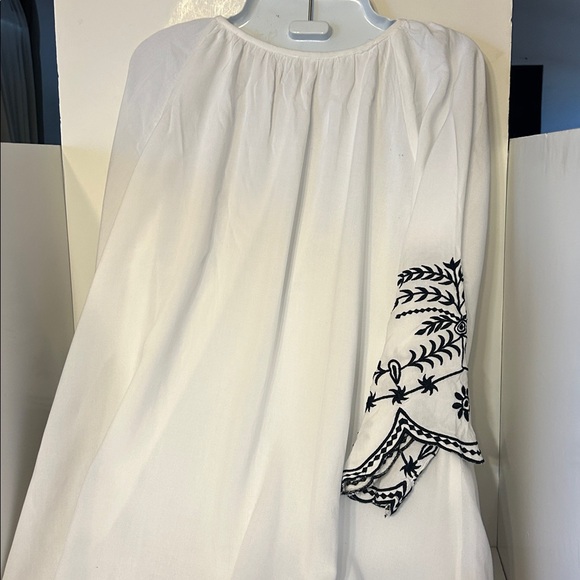 CC Chic Connection white black embroidered hem and sleeves top/dress - Picture 5 of 6